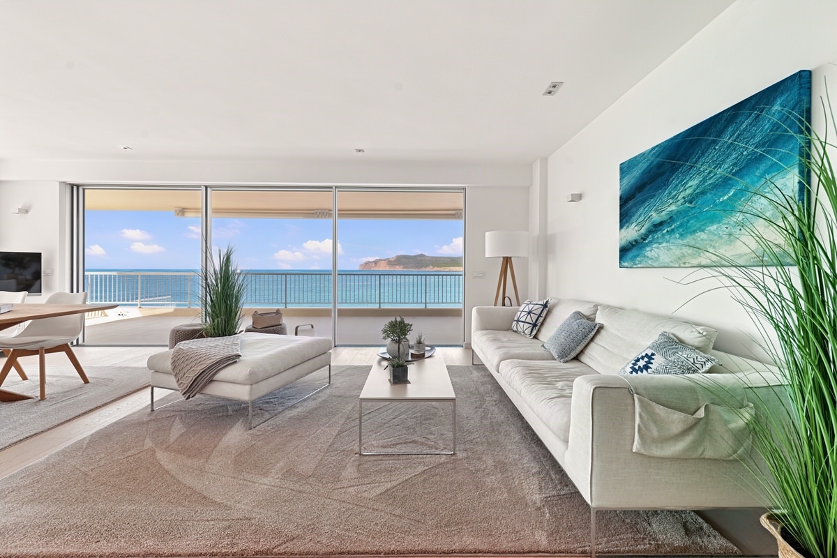 Fantastic seafront apartment with breathtaking views and large terrace in Costa de la Calma (18)